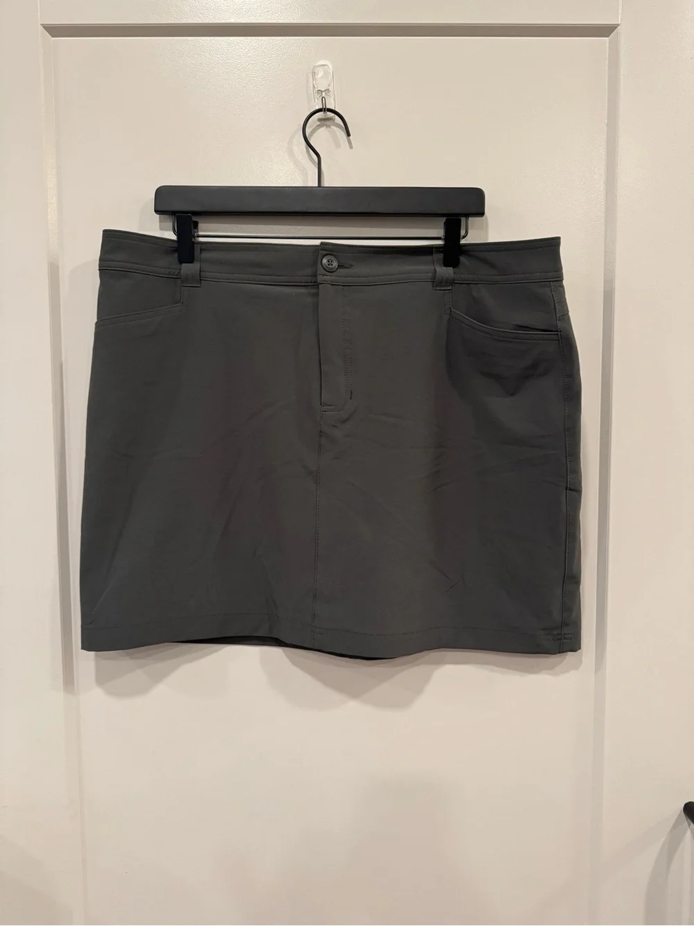 Eddie Bauer Skort Women’s Size 16